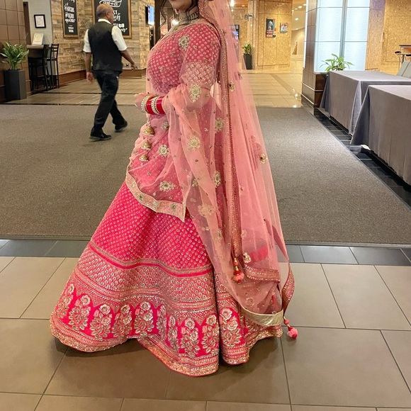 Bridal lengha - Picture 3 of 4